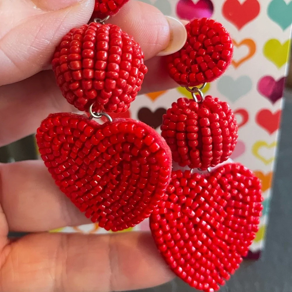 RED BEADED HEART EARRINGS ❤️ - Picture 2 of 6